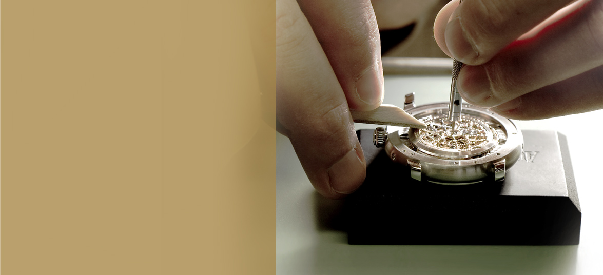 沛纳海手表多长时间保养一次（沛纳海磕碰损伤）